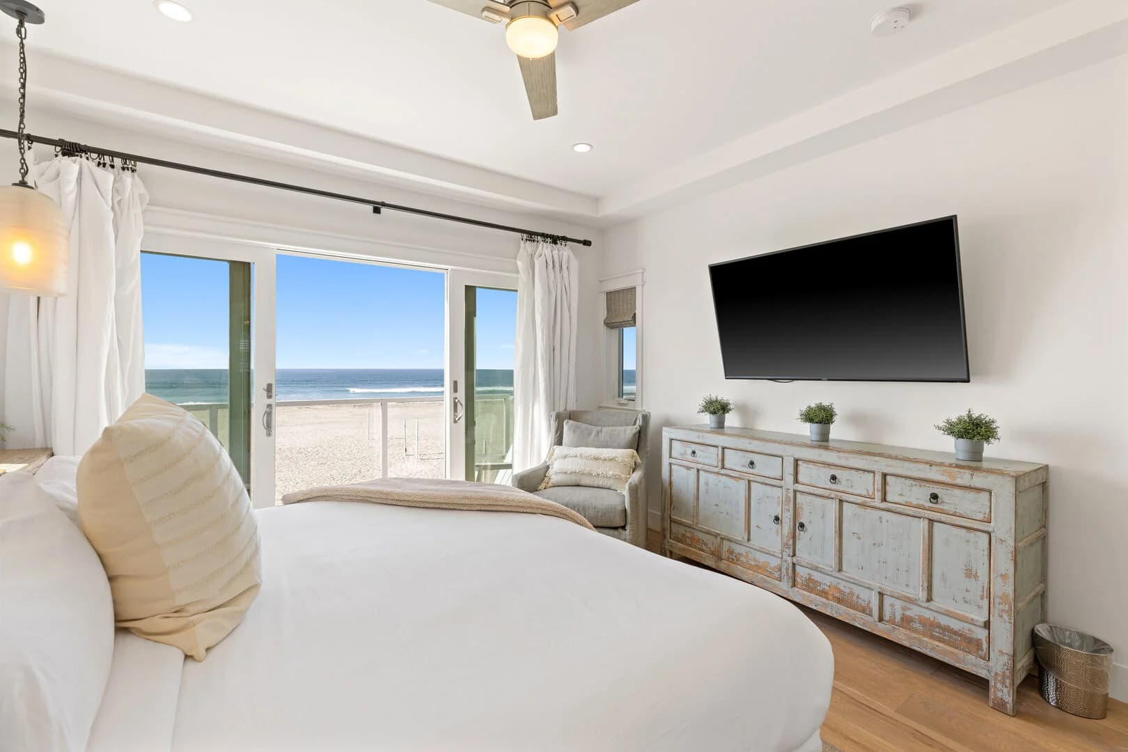 Oceanfront Retreat Three - Image 14