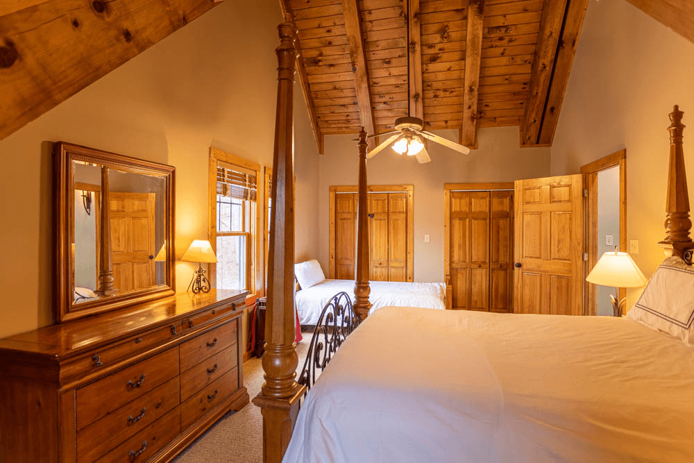 Gratitude House - Image 23