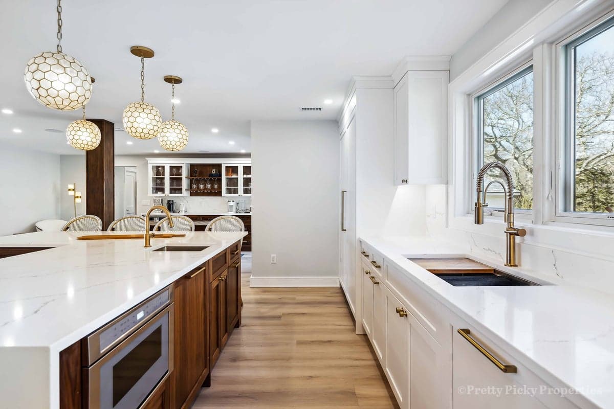 Lewis Bay Lookout - Image 10