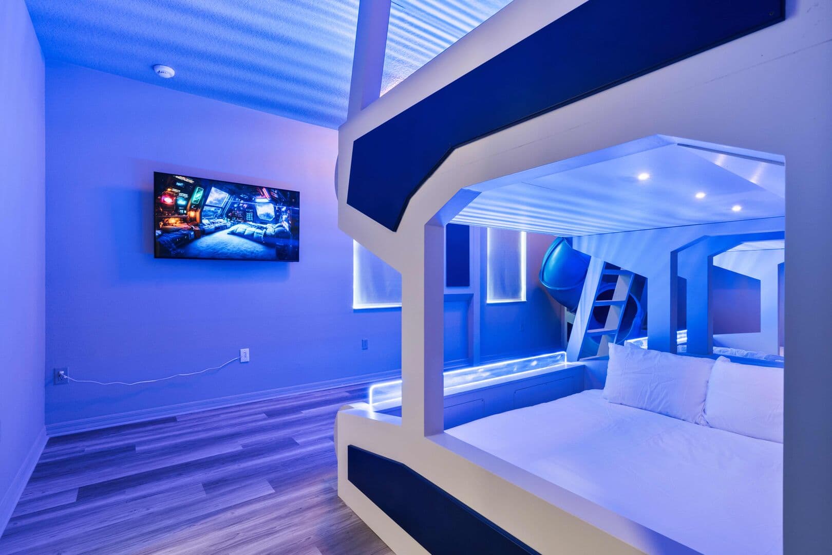 Grand View - Image 59