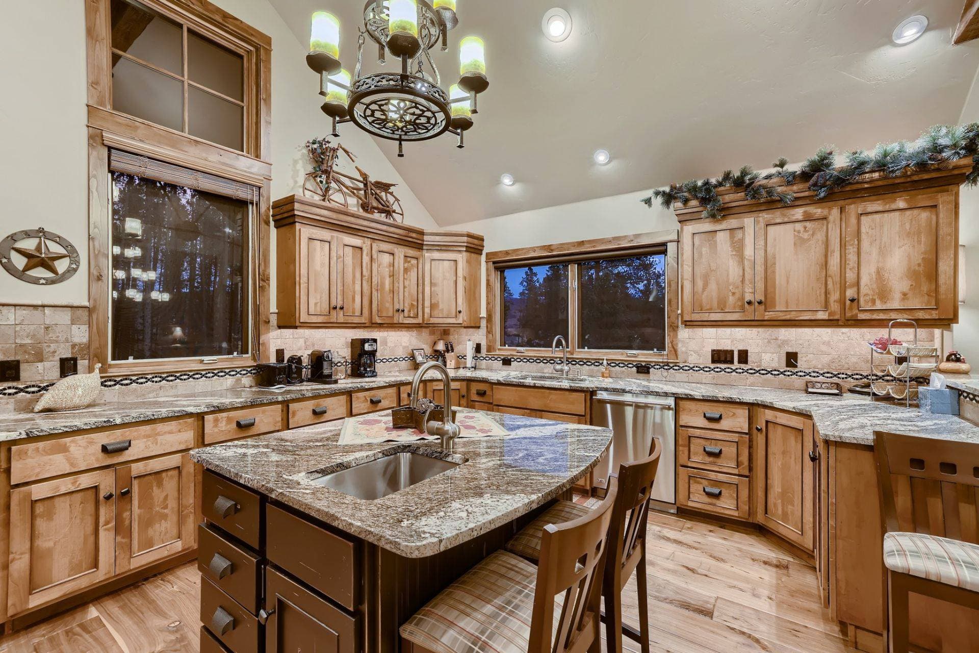 Merry Moose House - Image 10