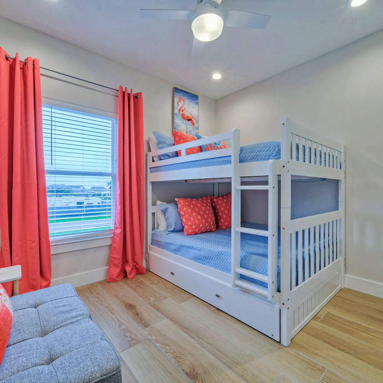 Mint to Be House - Image 25