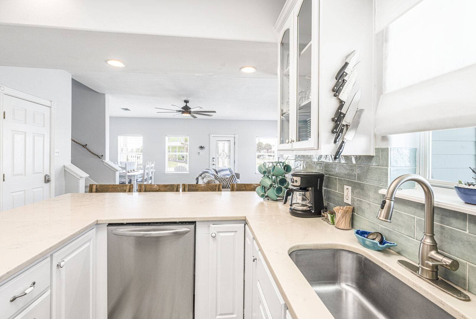 Blue Fin Oasis - Image 10