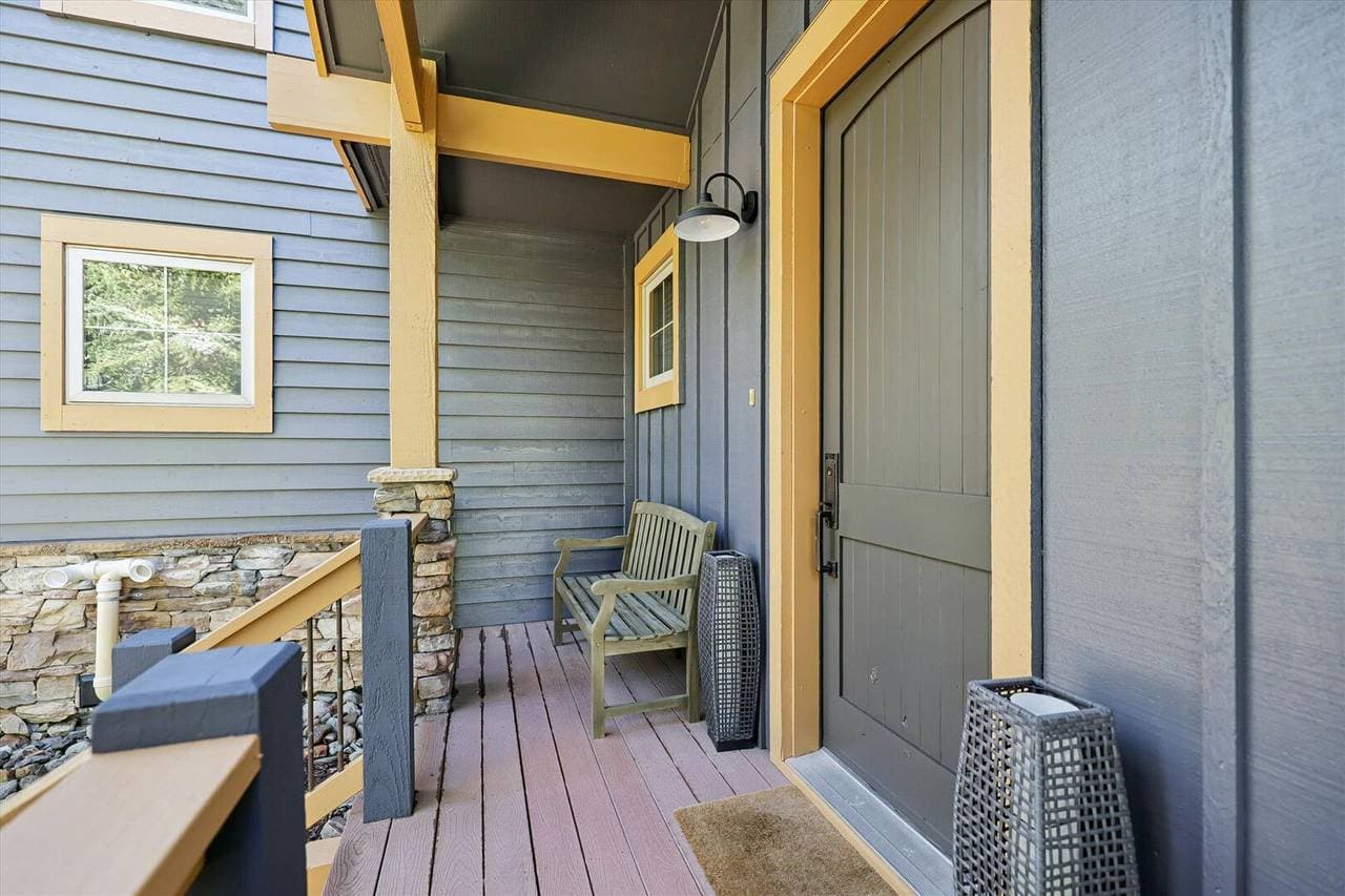 Creekside Escape - Image 39