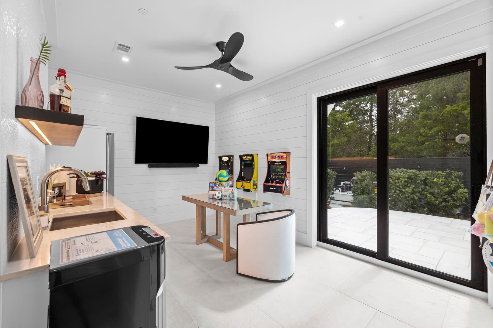 Endless Views - Image 20