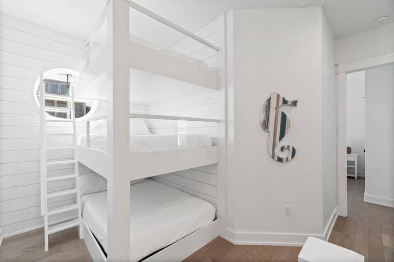 Charming Blue Haven - Image 26