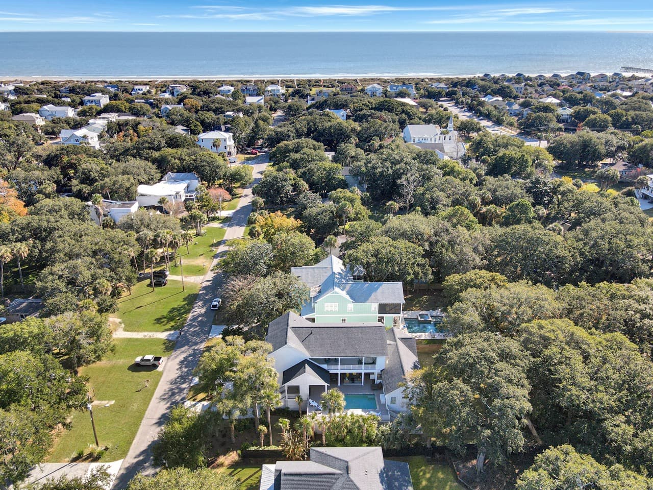 Modern Isle - Image 3