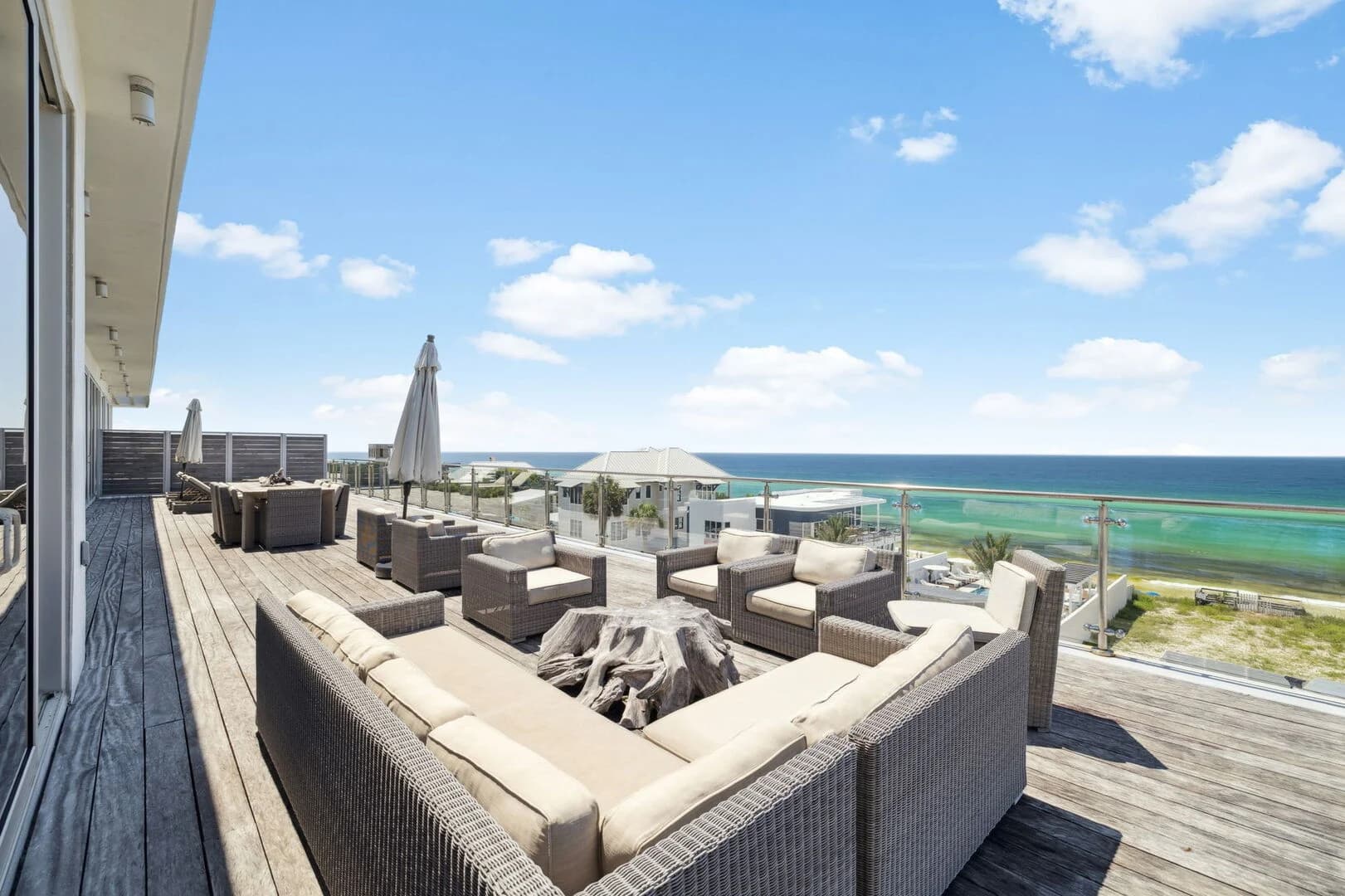 Viridian Penthouse #402 - Image 2