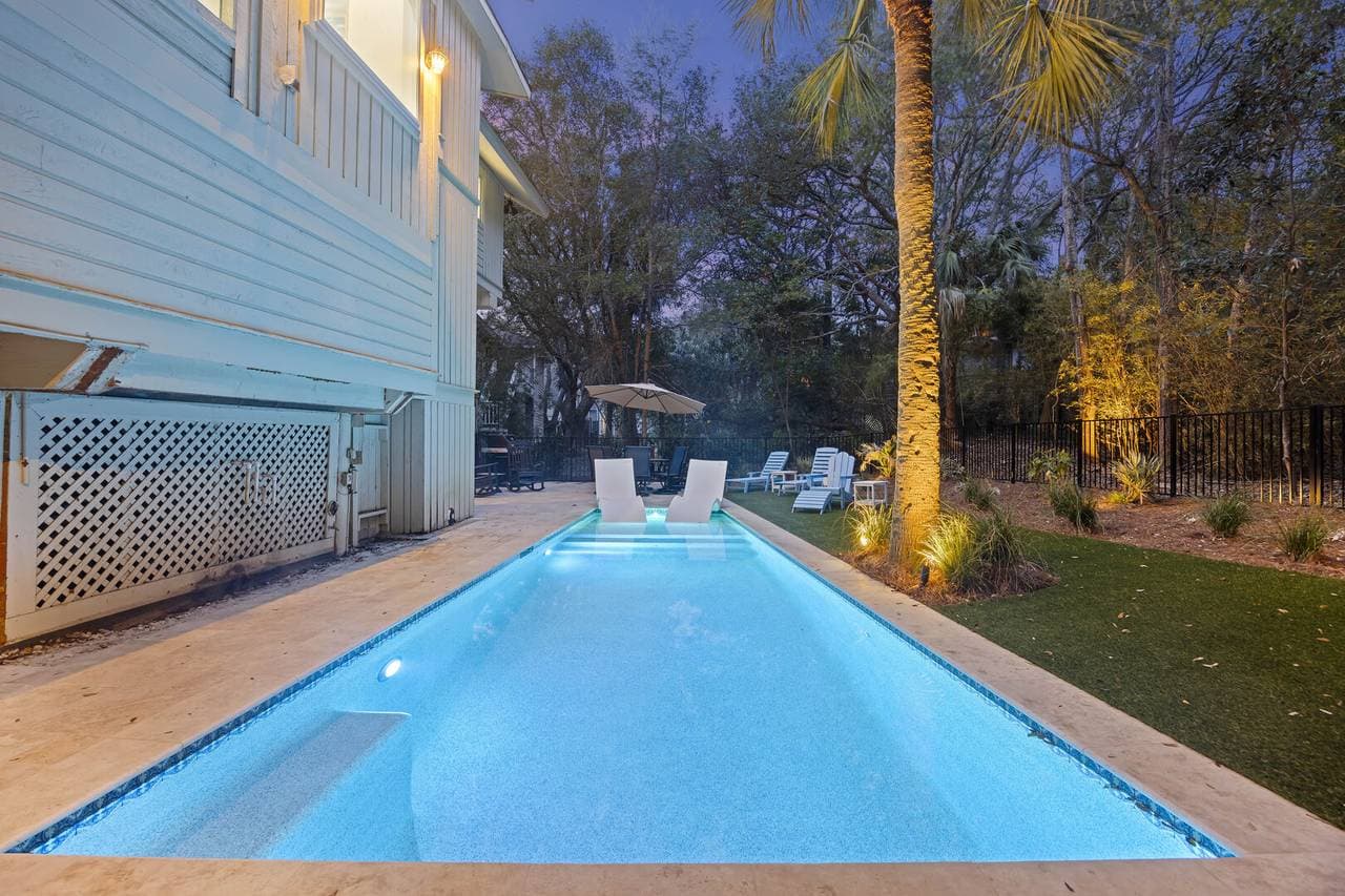 Livin' on a Dune - Image 2