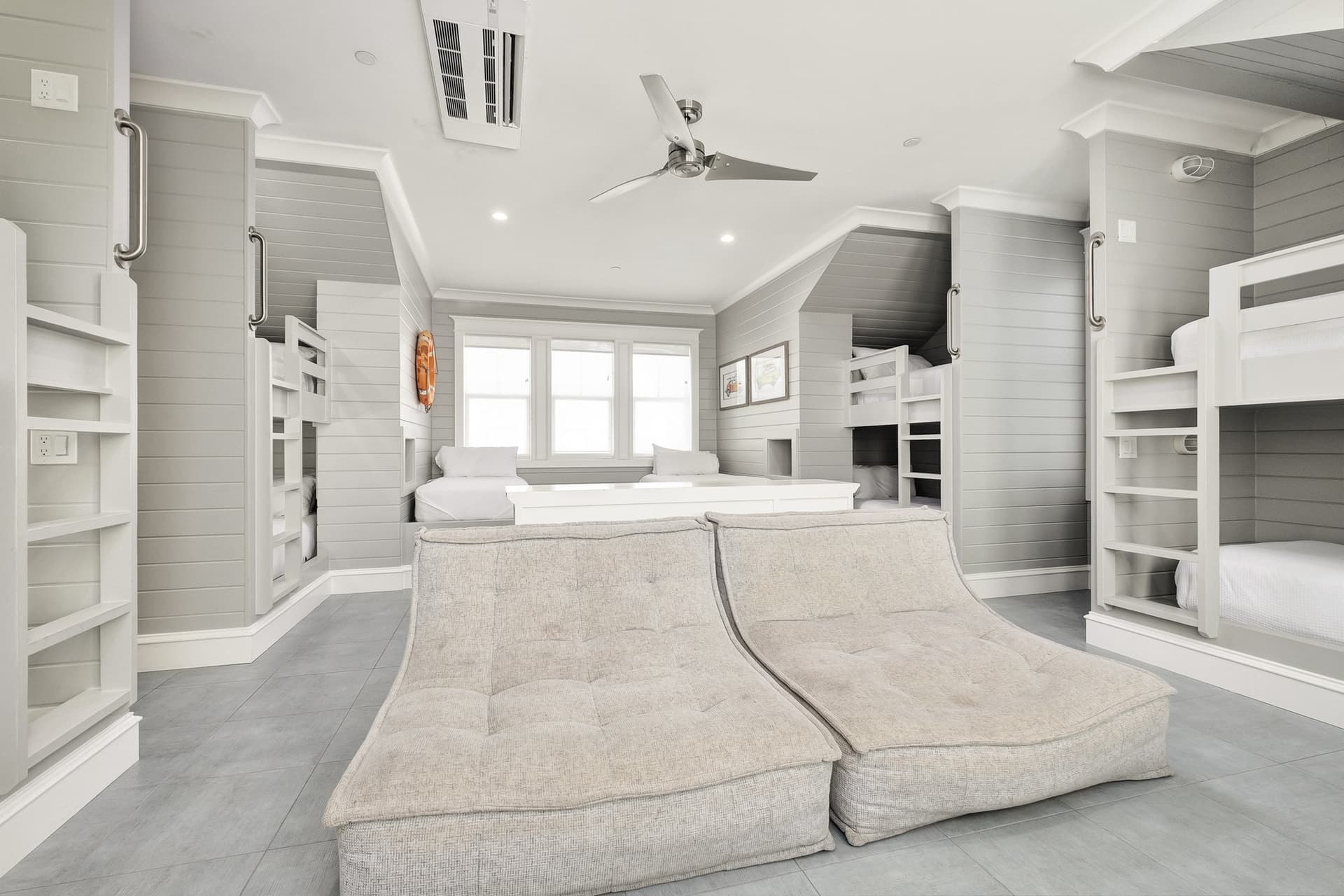 Casa Blanco - Image 45