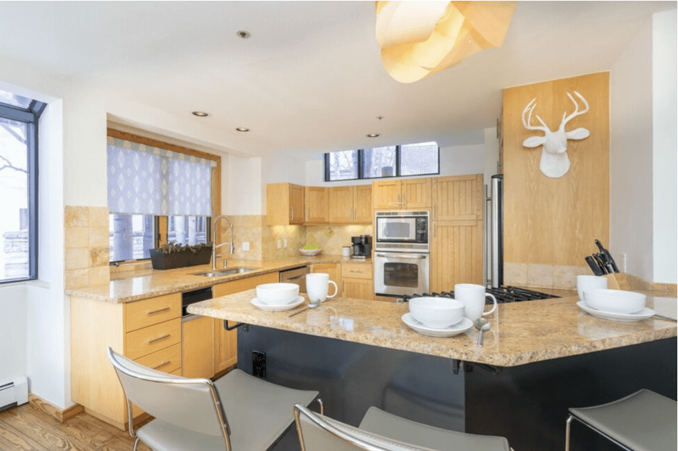 Ridgeline Retreat - Image 5