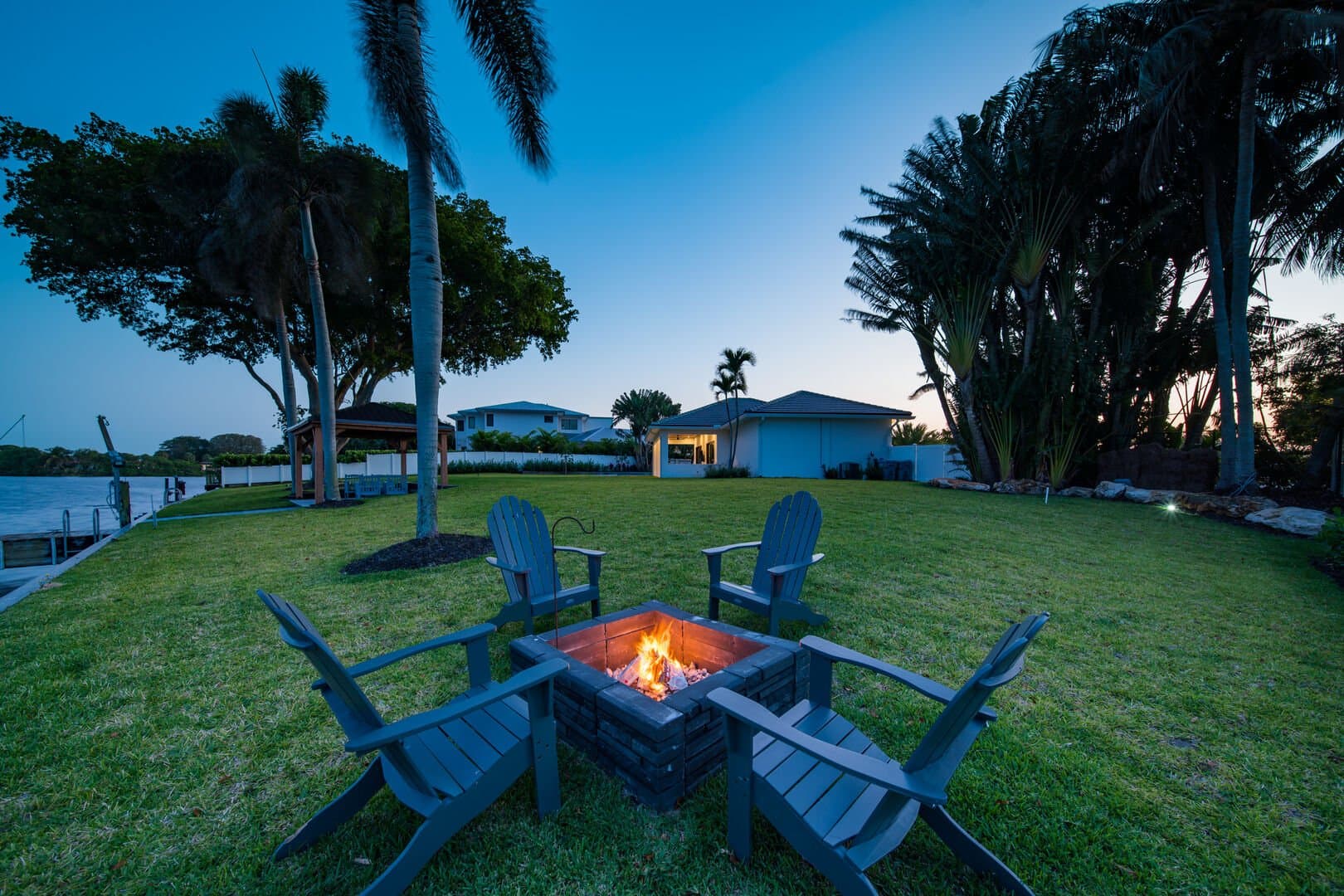 Waters Edge #906 - Image 3