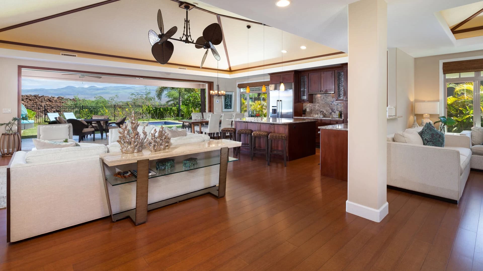 Blue Lagoon Villa - Image 3