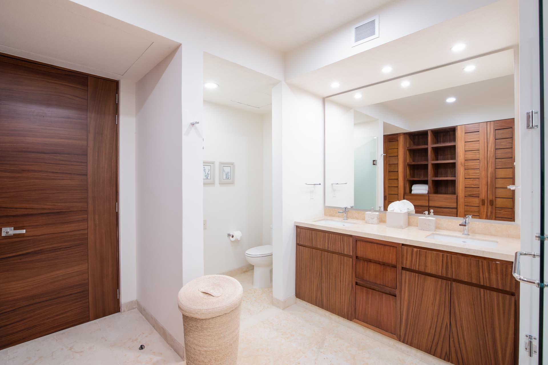 Tau Residences #412 - Image 22