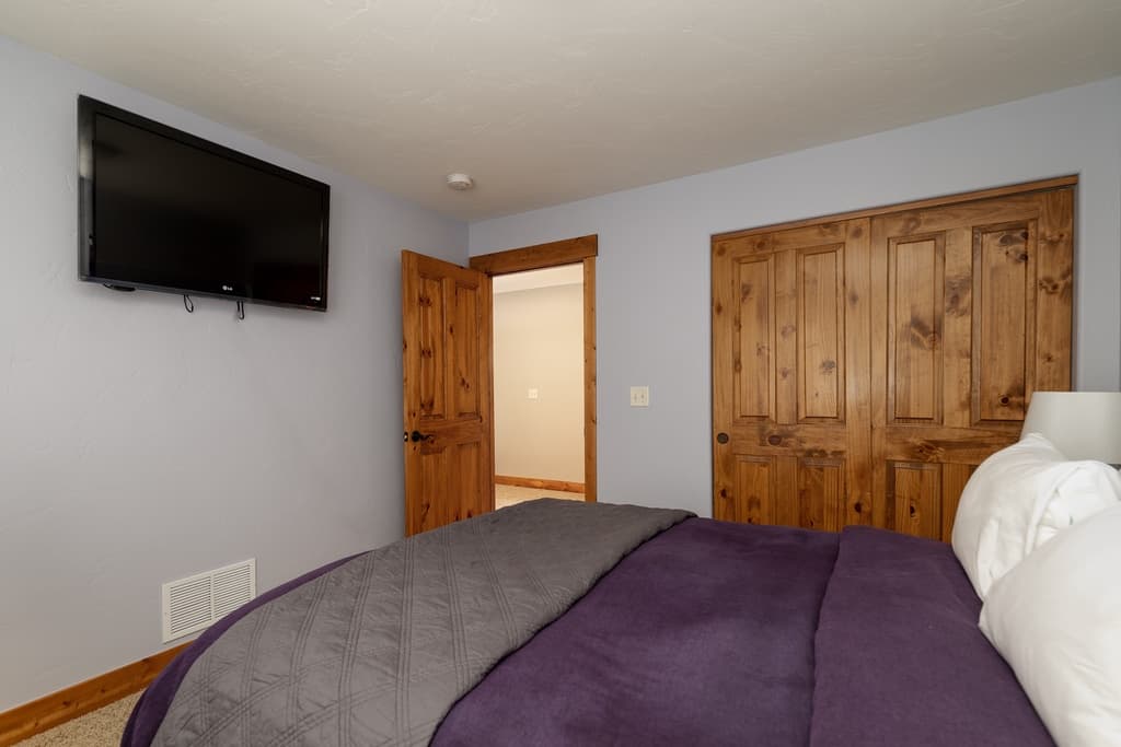 Everview Heights Townhouse - Image 13