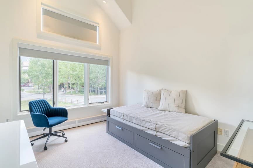 Emerald Elk at Village Creek - Image 15