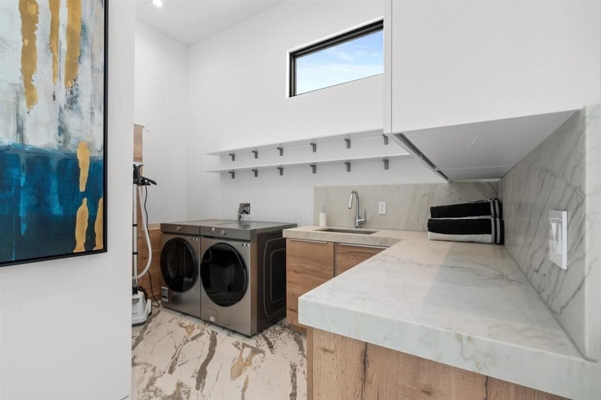 Bravo Villa #11 - Image 46