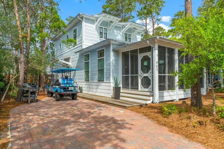 Mermaids Grotto - Image 25