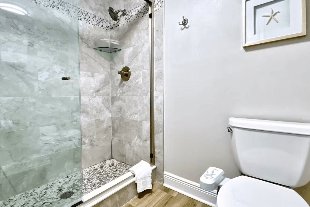 Reflections on the Gulf - Image 25