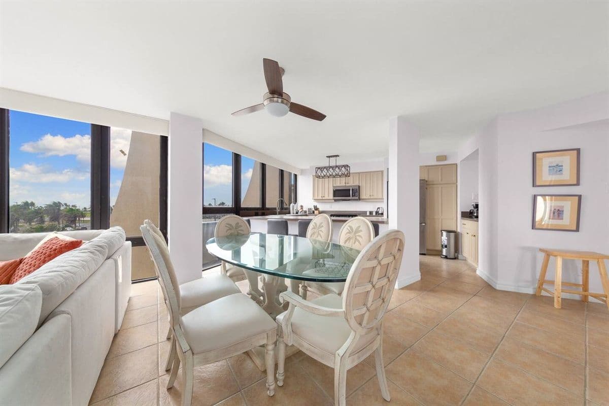 Bridgepoint Residence - Image 7