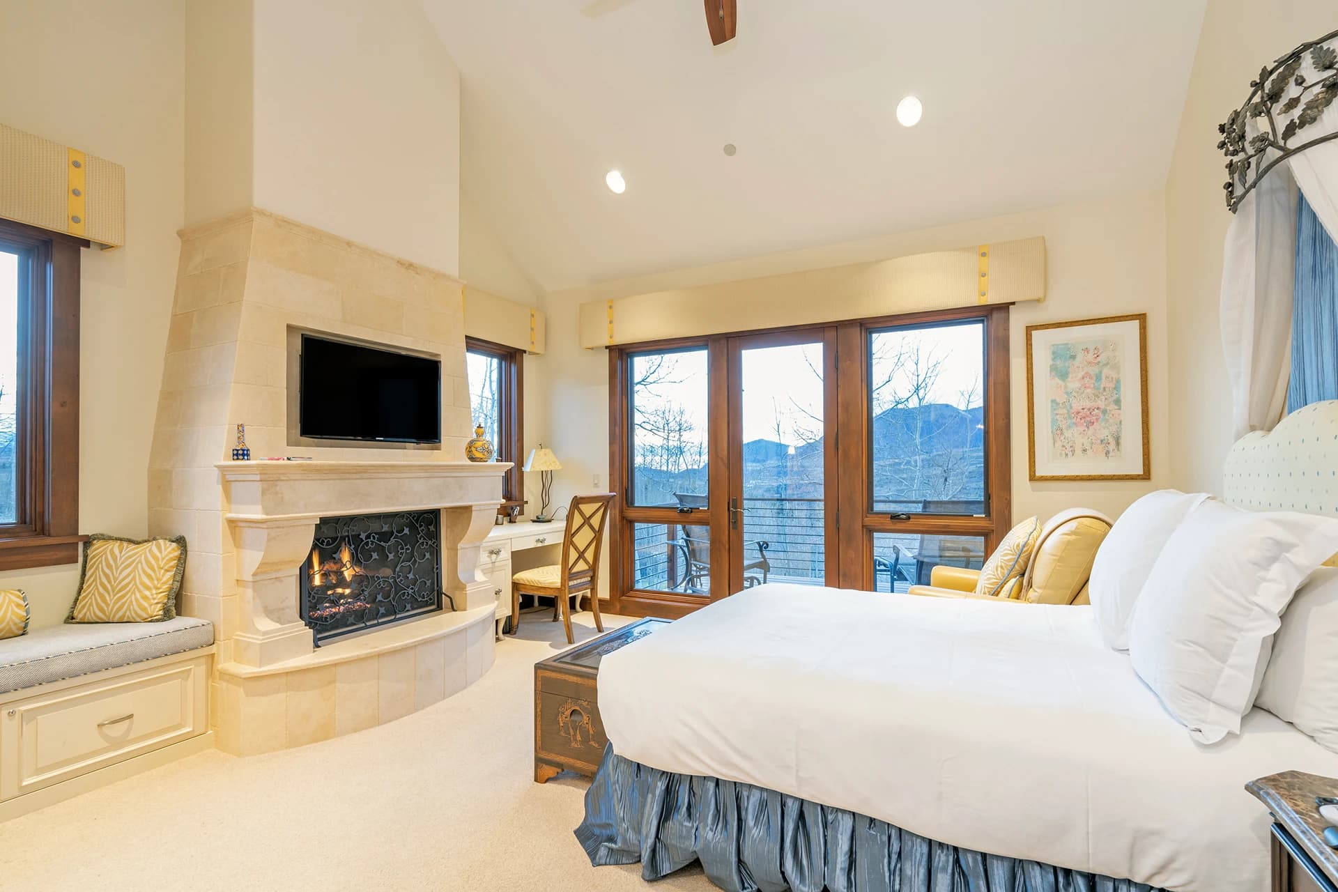 San Sophia Manor - Image 24