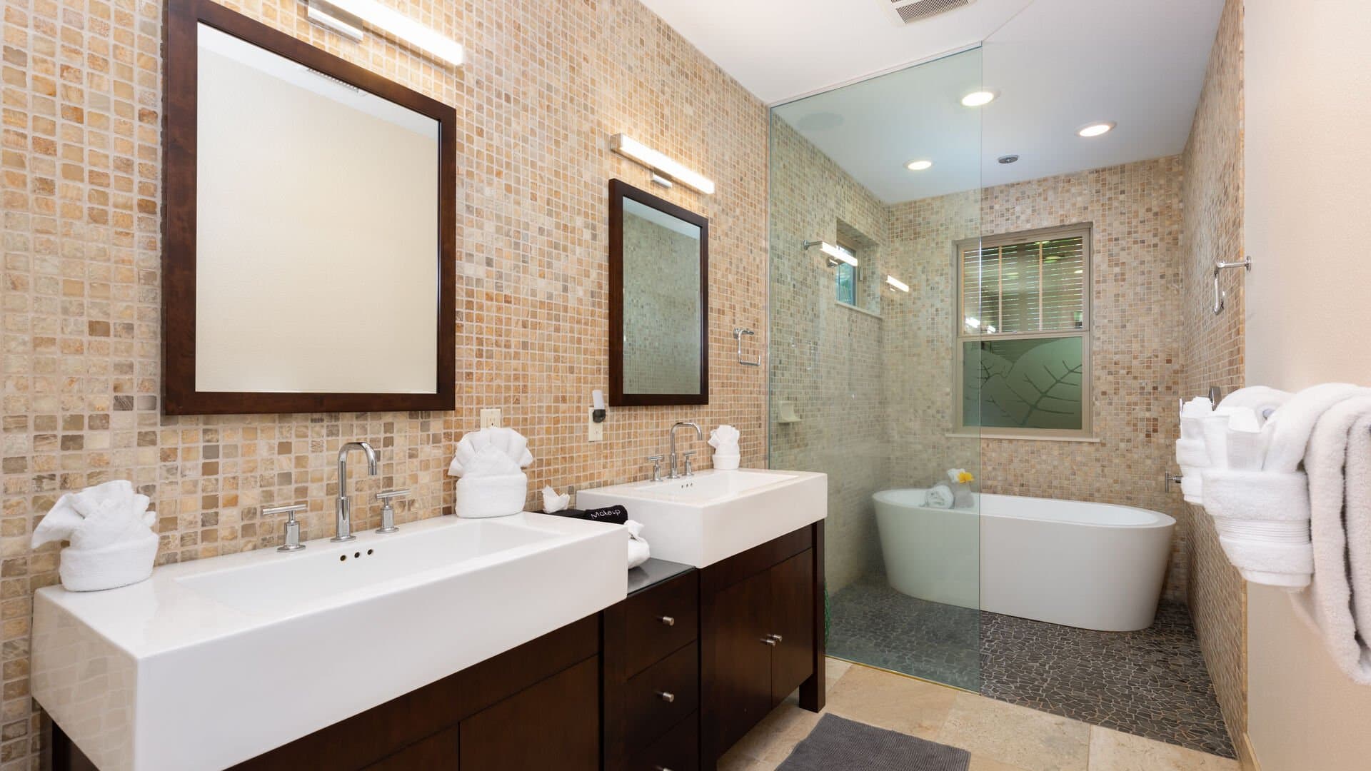 House of Light - Image 18