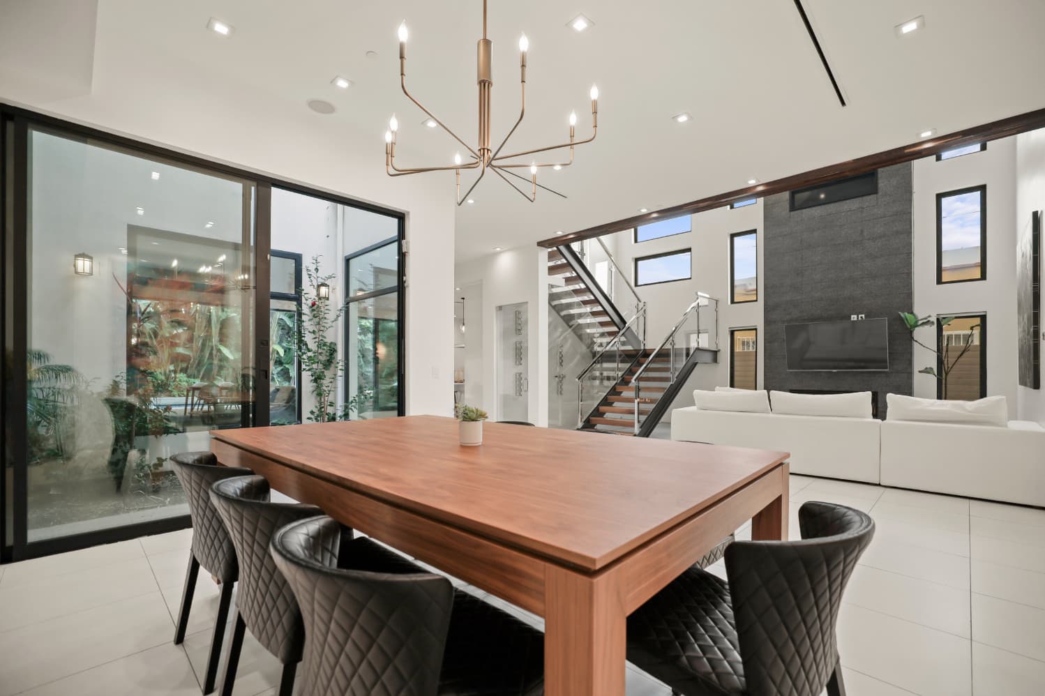 Crescent Heights - Image 6