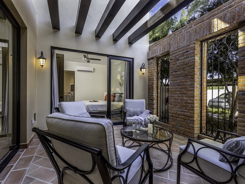 Pacific Retreat - Image 3