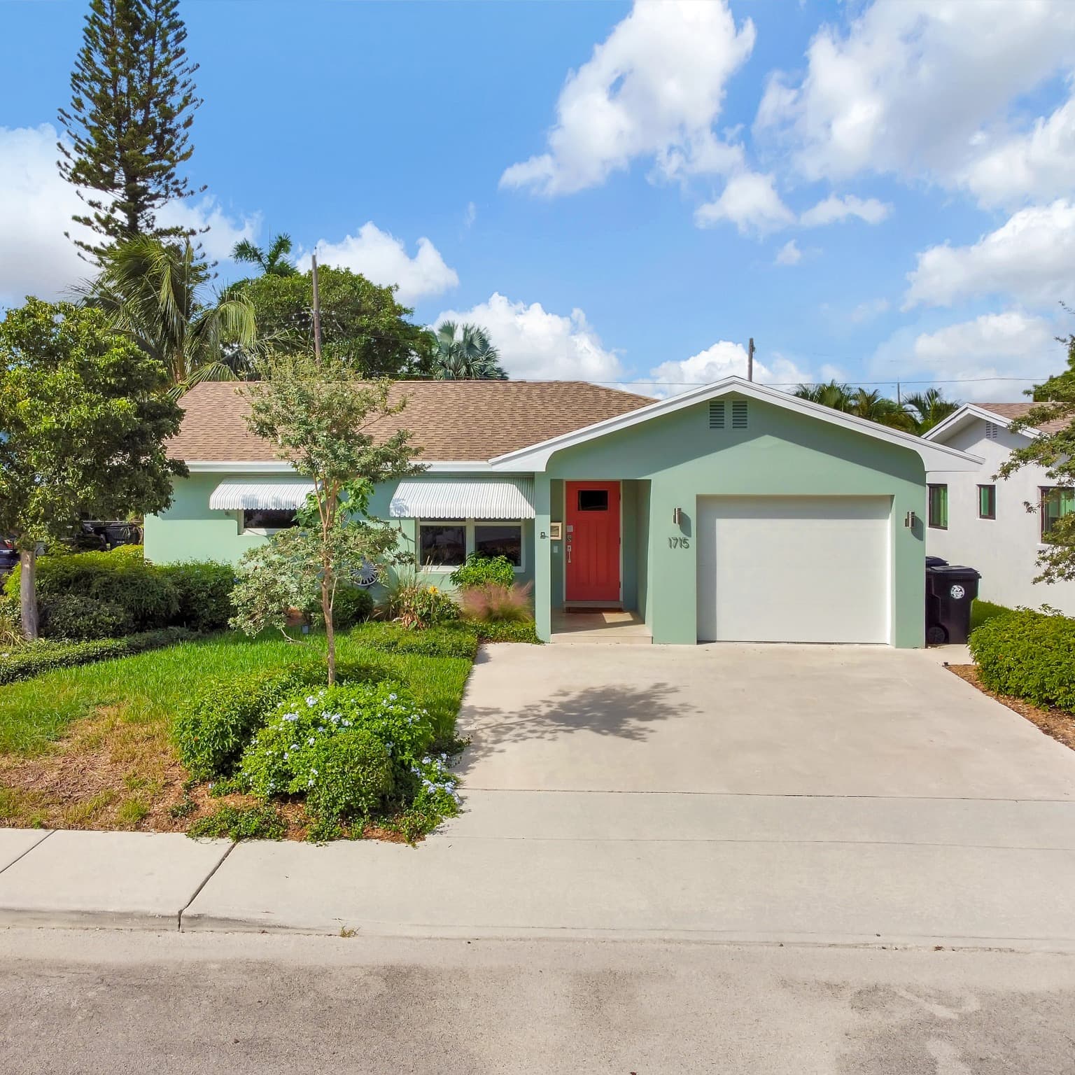 North Lake Worth Home  - Image 1