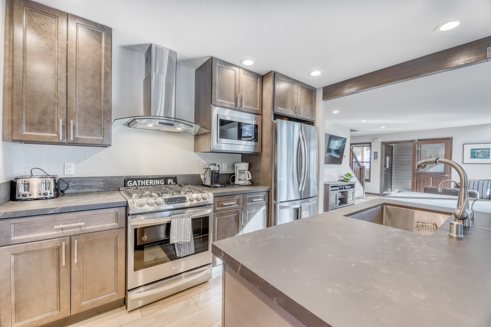 Meadowview Home - Image 7