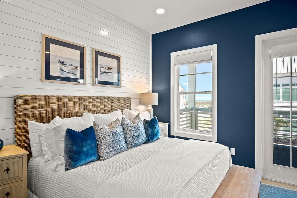 Out of Office - Image 15