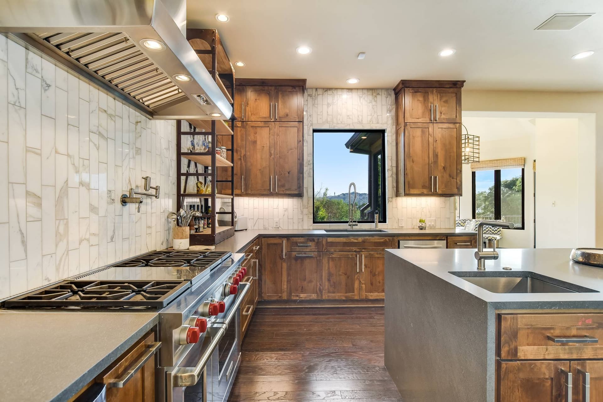 Sunset Point on Lake Travis - Image 12