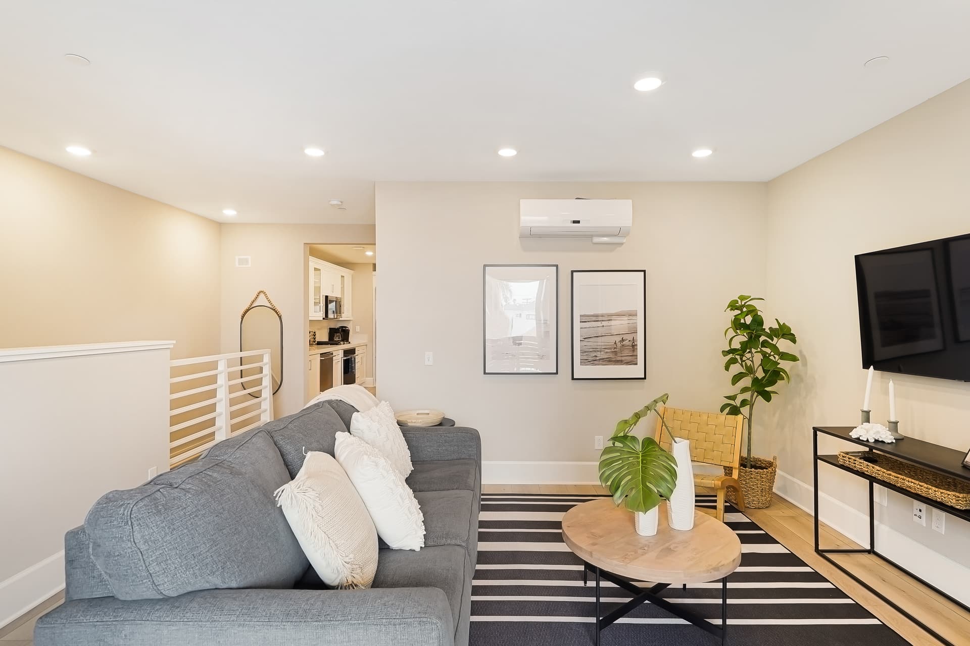 Bayside Cove Getaway - Image 2