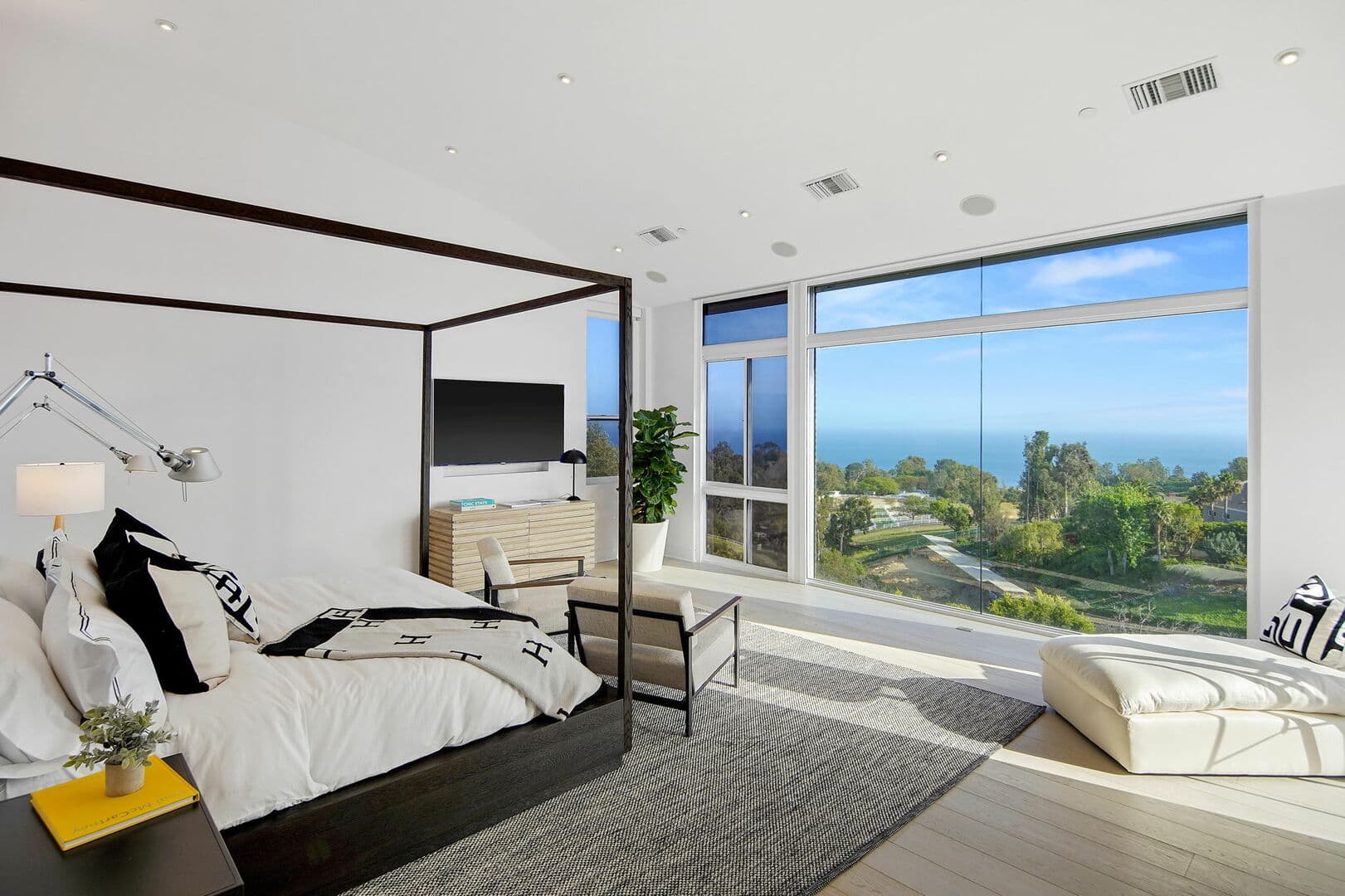 Winding Way Villa - Image 14