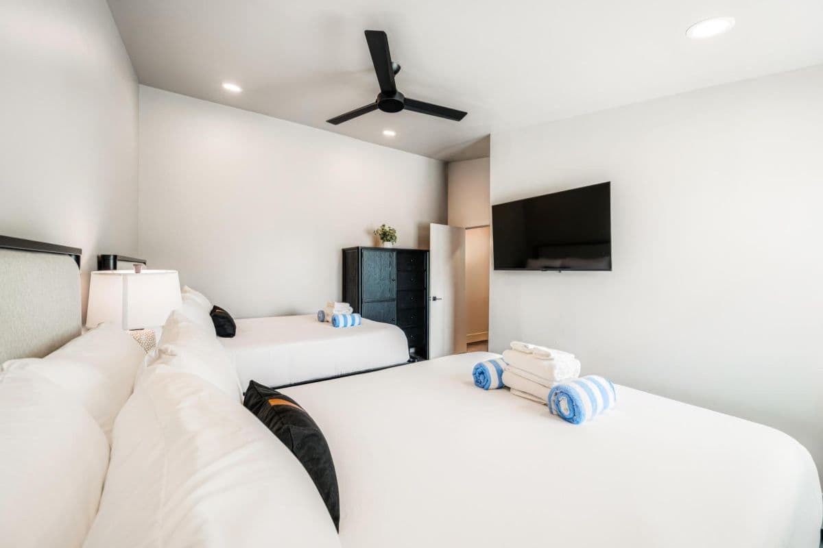 Desert Horizon - Image 30