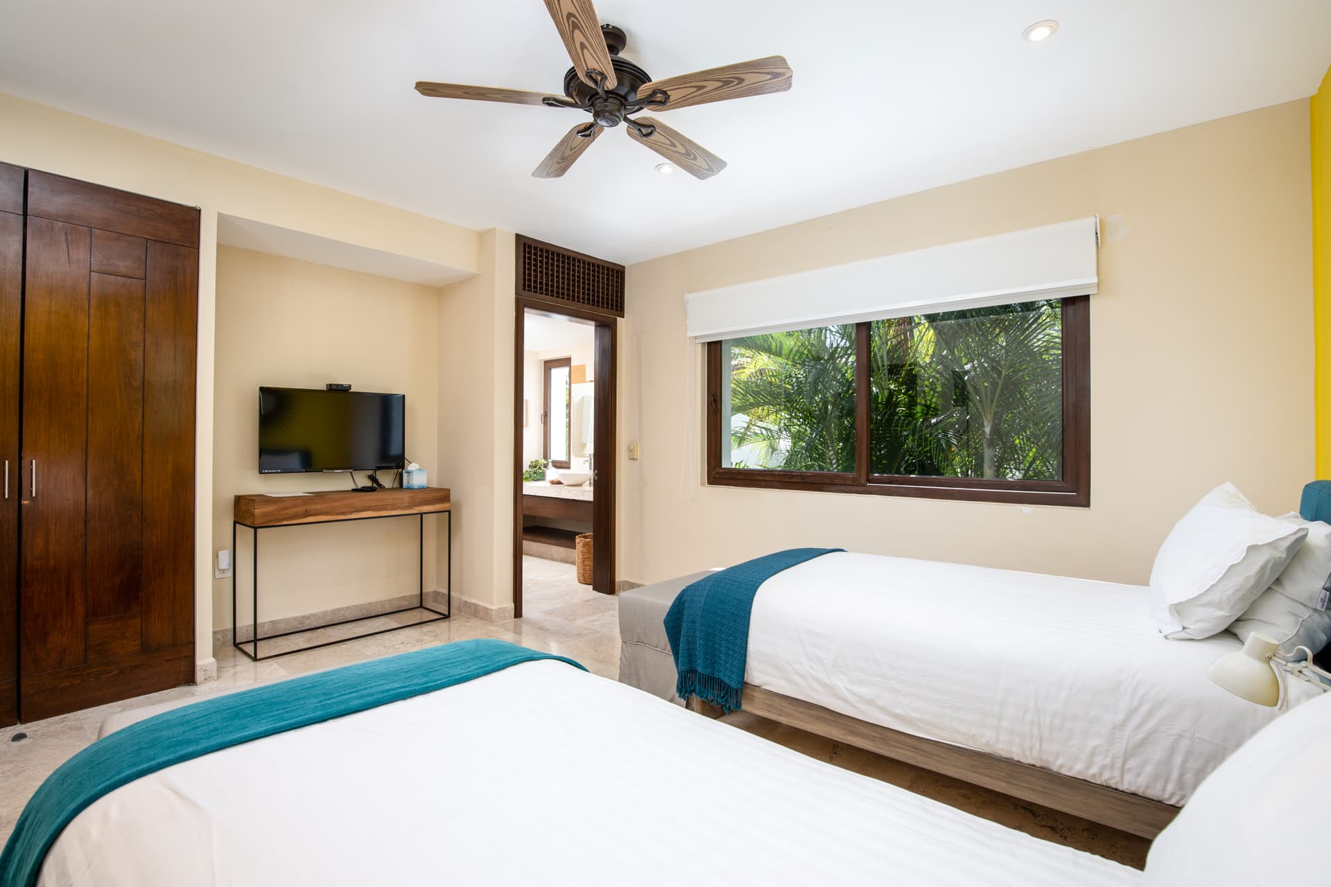 La Serenata #6 - Image 21