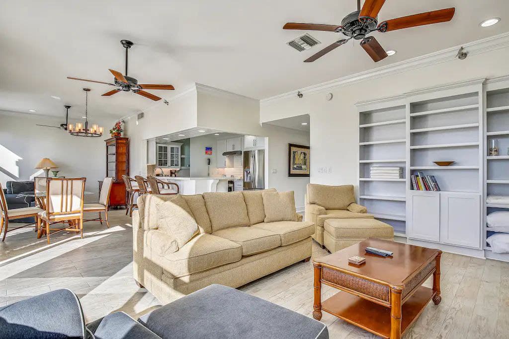 Sunset at Harbour Place - Image 4