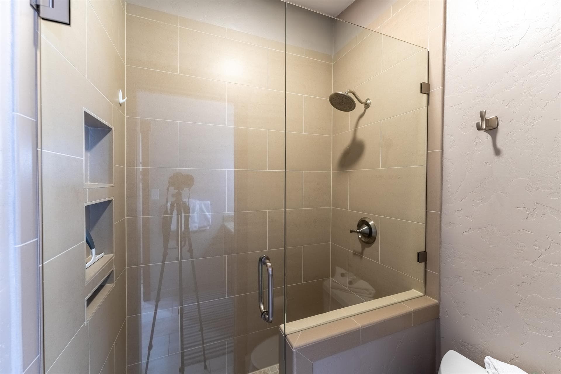 Peaceful Haven - Image 19