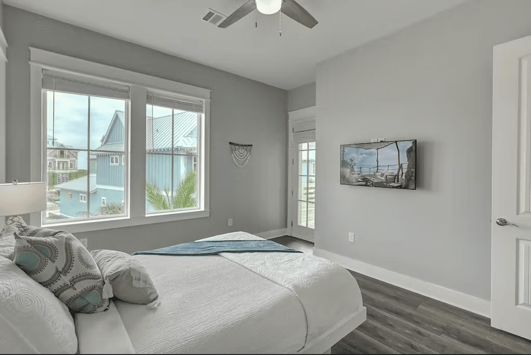 Coastal Happy Ours - Image 29