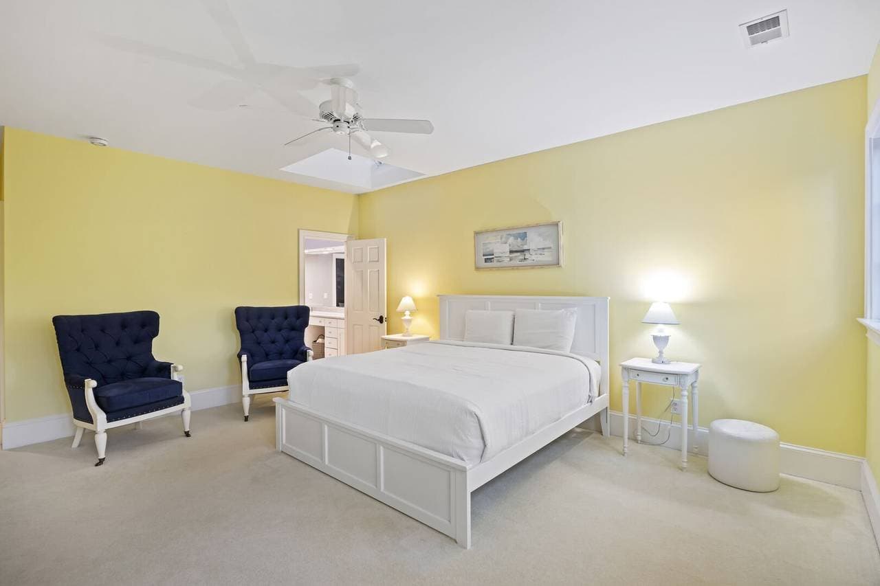 Otter Island Getaway - Image 18