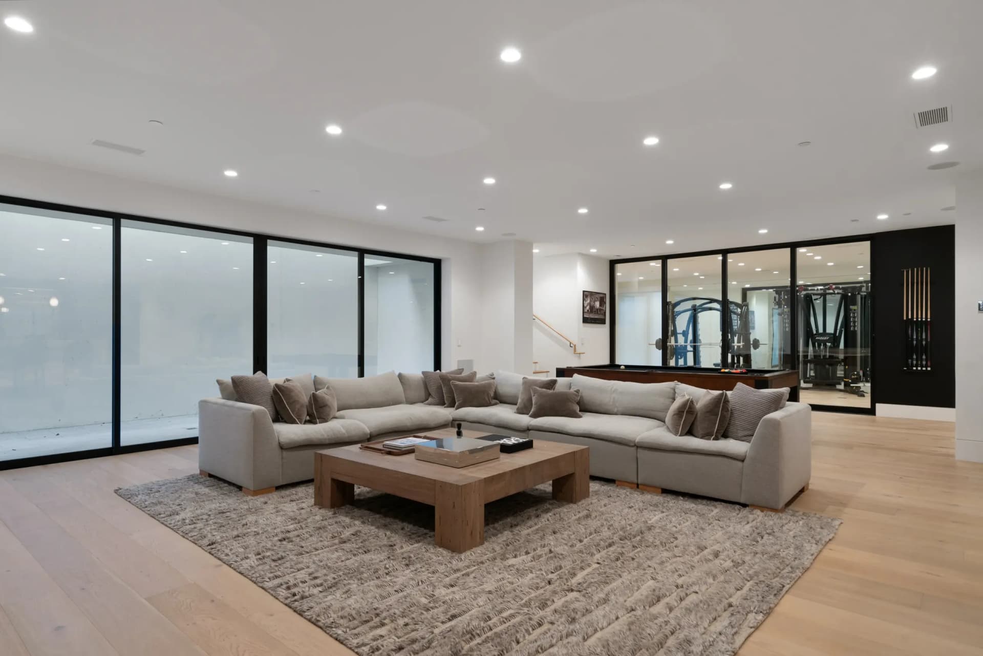 Garland Estate - Image 25