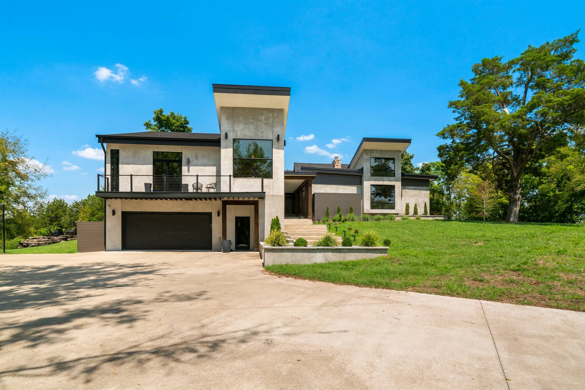 Nashville Sanctuary - Image 7