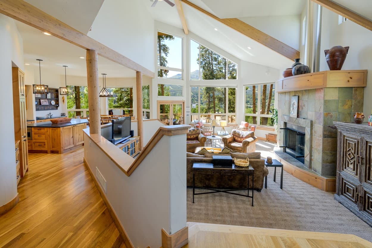 Aspenglow Chalet Above Downtown - Image 3