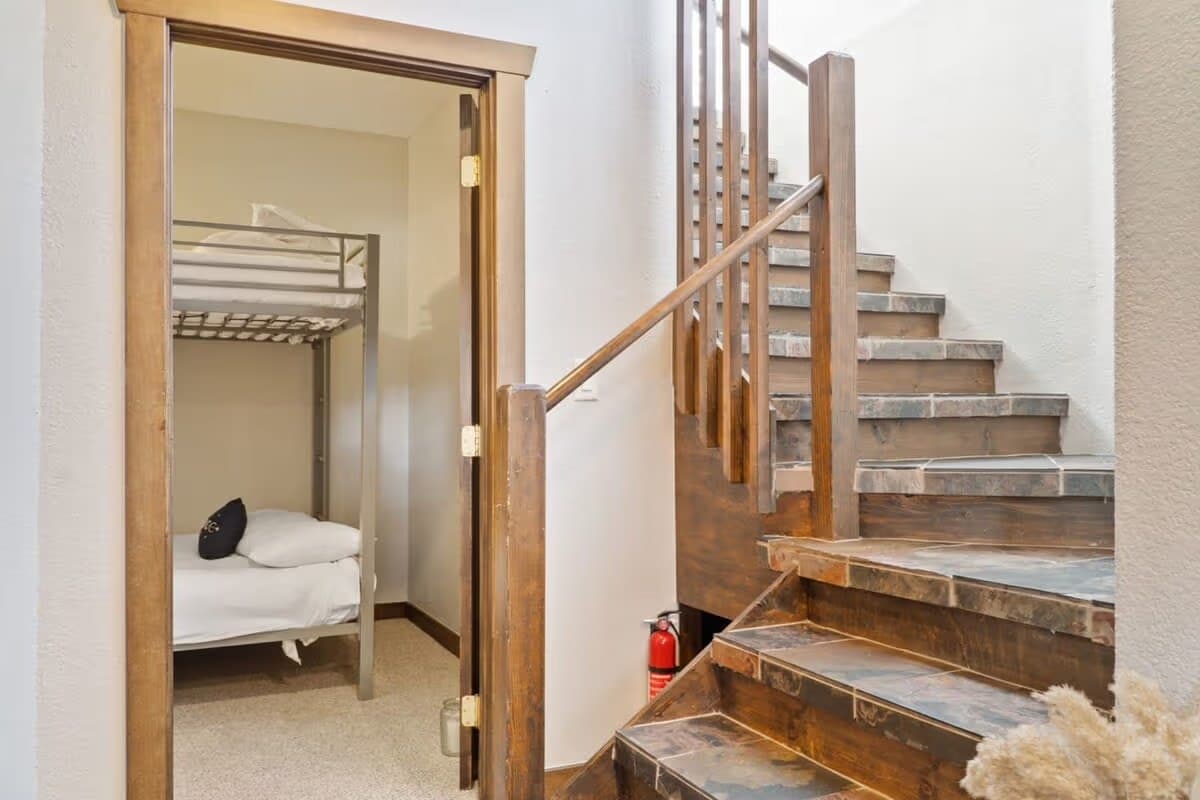 Forestlight Hideaway - Image 22