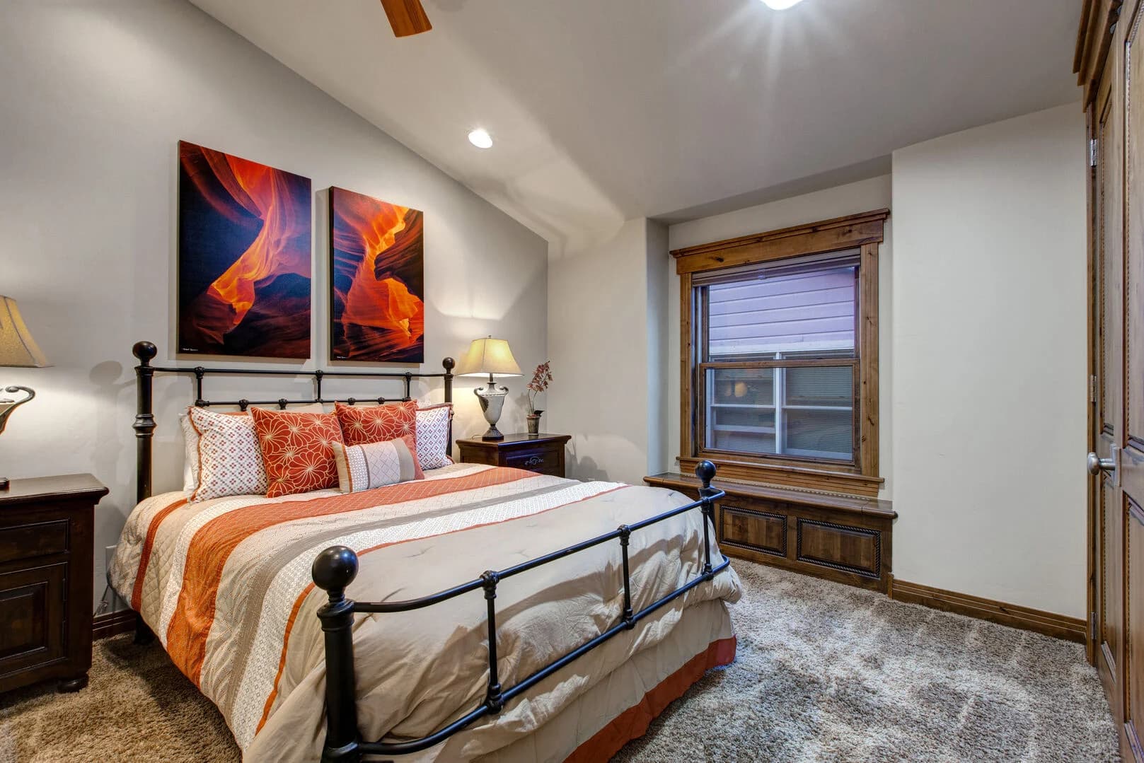 Daly Canyon House - Image 20