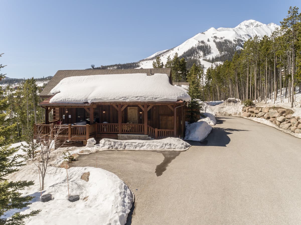 Wolf Pack Hideaway - Image 25