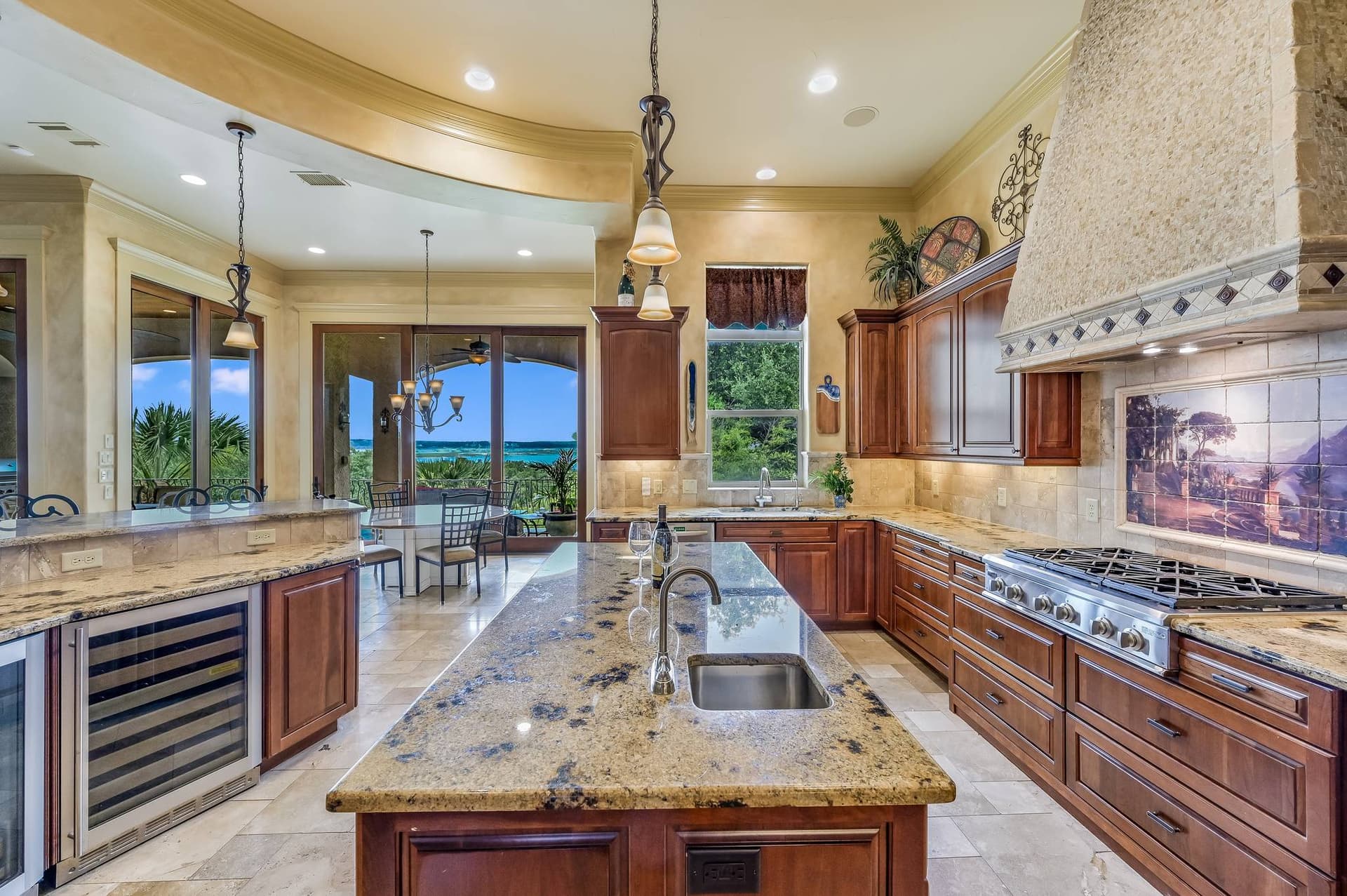 Palms on Lake Travis - Image 21