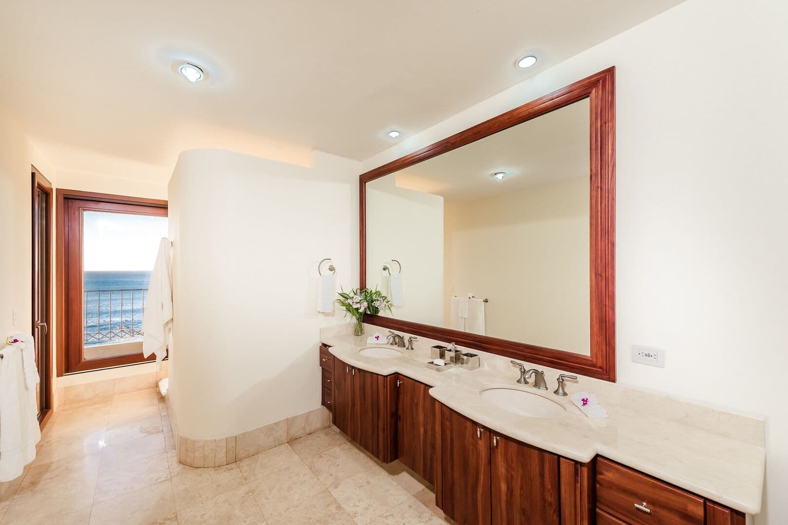 Crystal Sands Penthouse - Image 18