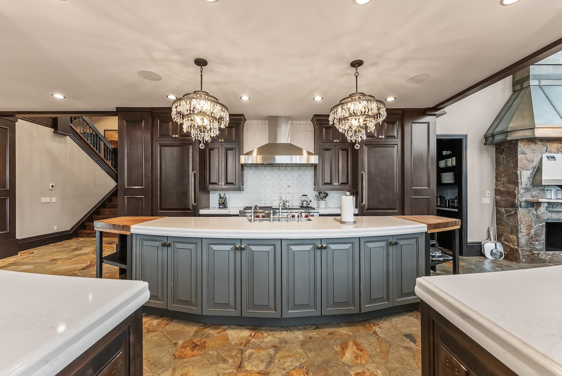 Sky Ridge Retreat - Image 7