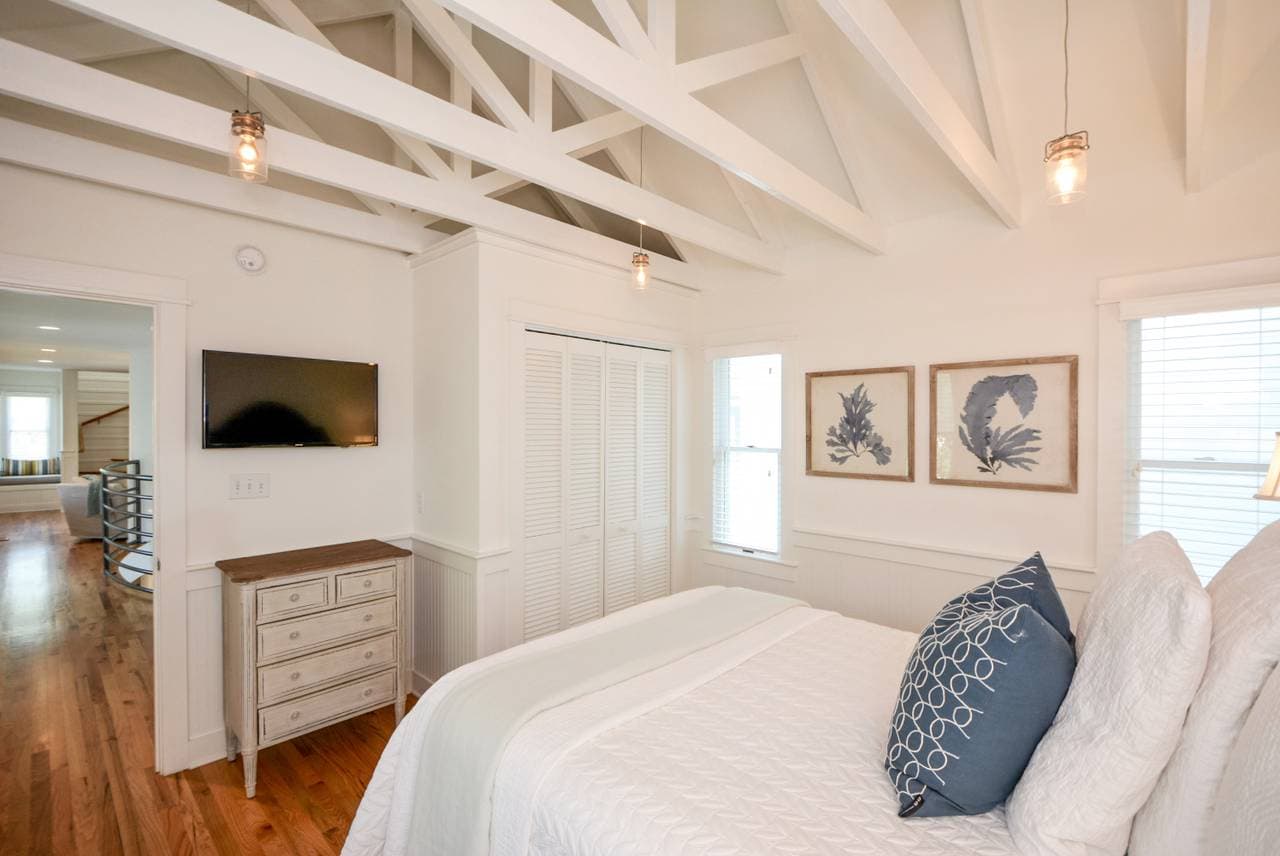 Lucky Charm - Image 19